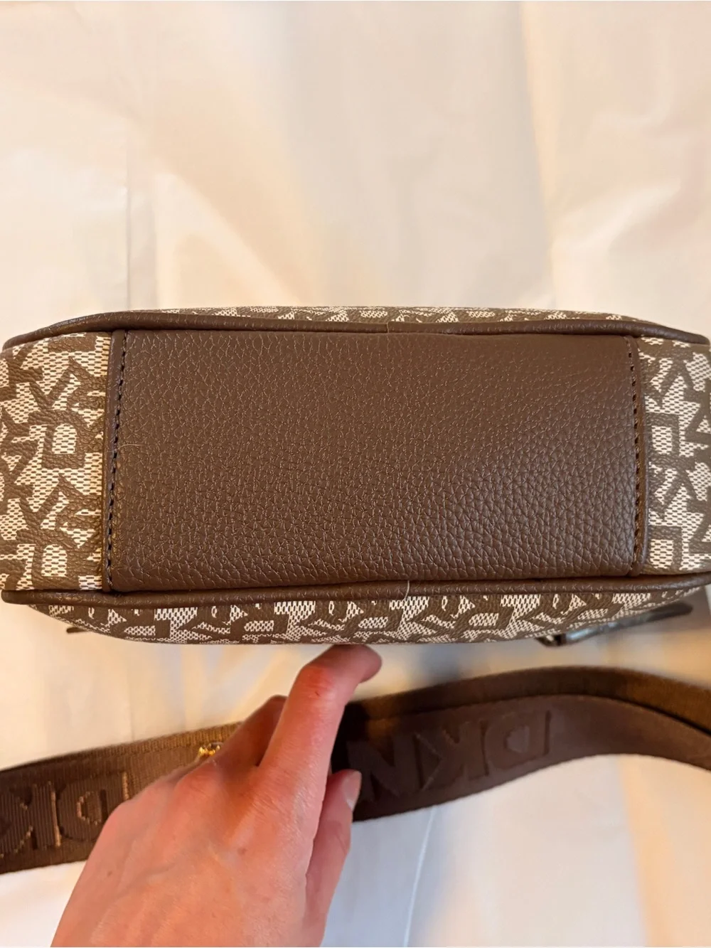 NWT DKNY Logo Crossbody Camera Bag Monogram Brown Chino/Chocolate